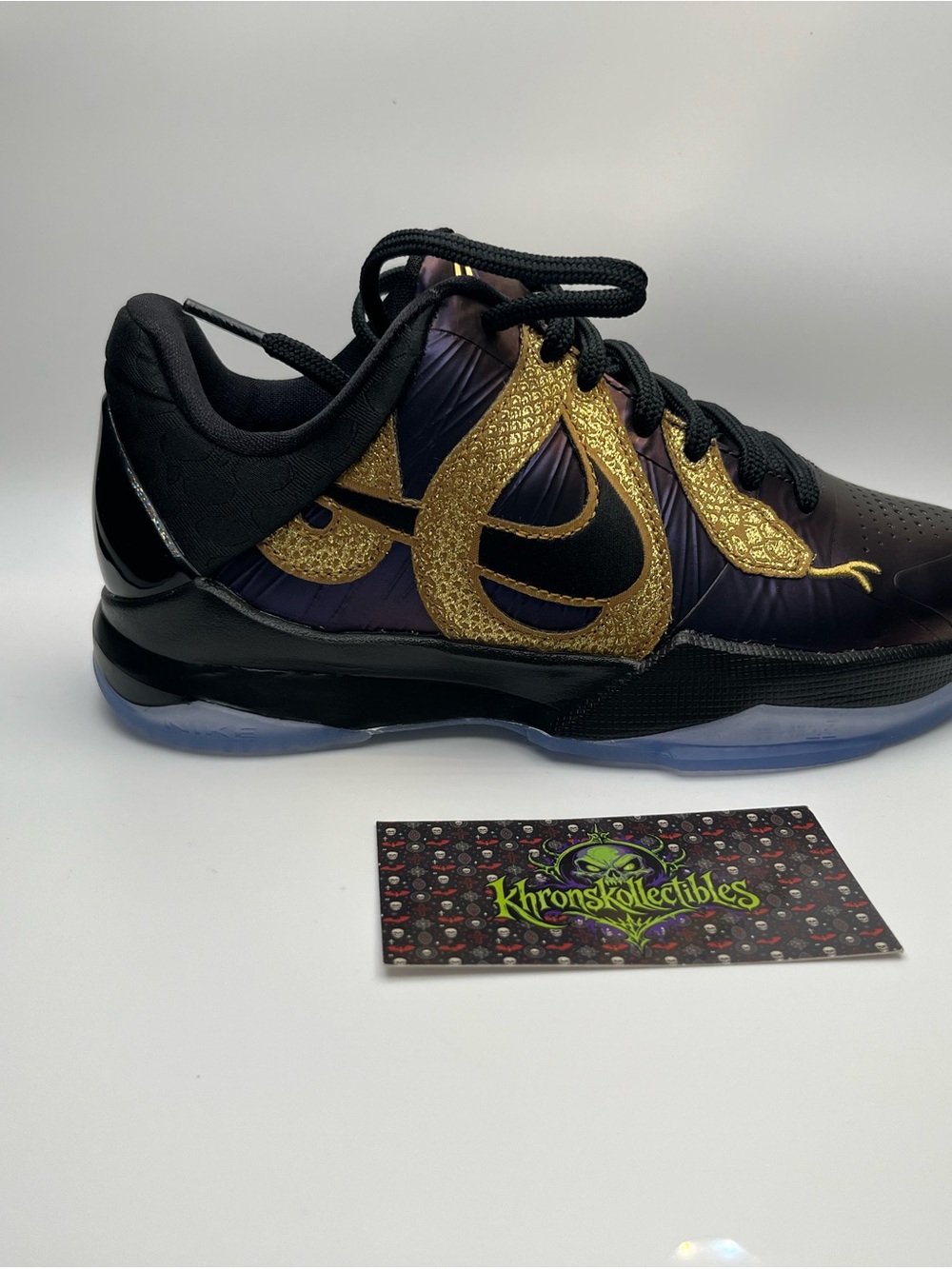 Nike Kobe V (GS) Low Top Lace-Up Basketball Sneakers Purple/Black/Gold size 1Y